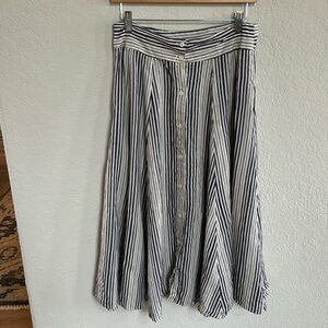 Midi striped skirt with pockets